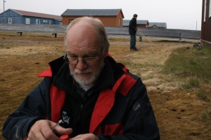 Janwillem is herding the geese in the background